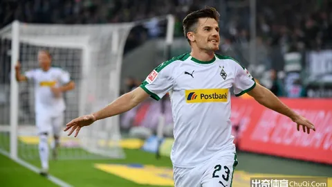 英超官方判决：利桑德罗拉扯头发被红牌处罚